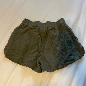 Universal Thread Green shorts, Size Medium, Never worn